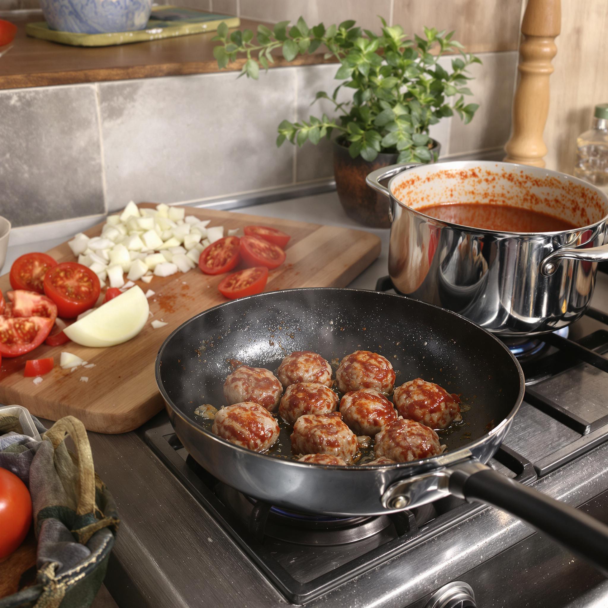 Gehaktballen in tomatensaus