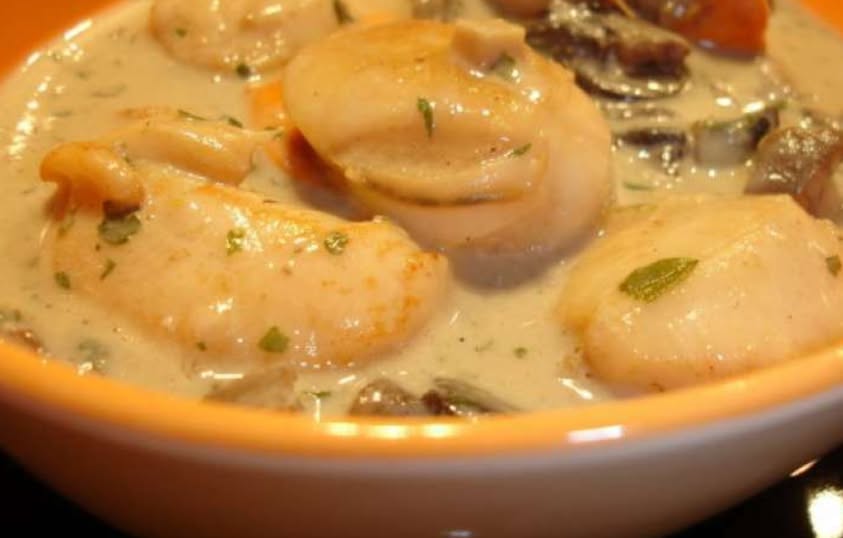 Sint-Jacobsschelpen Normandese Saus